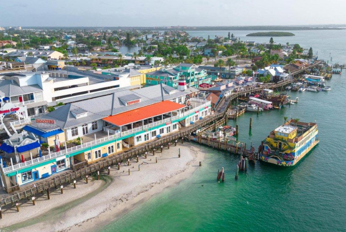 rk-blis-gal-pic Oceanfront vacation rental in Florida with beautiful beach views